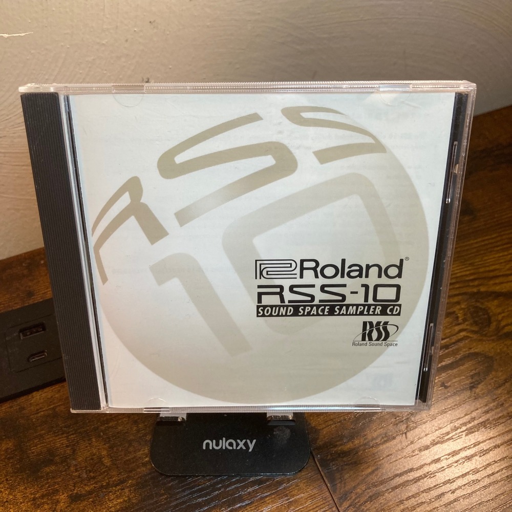 Roland RSS-10 Sound Space Sampler CD 1994 Promo RSS-10CD Audio Engineering Rare
